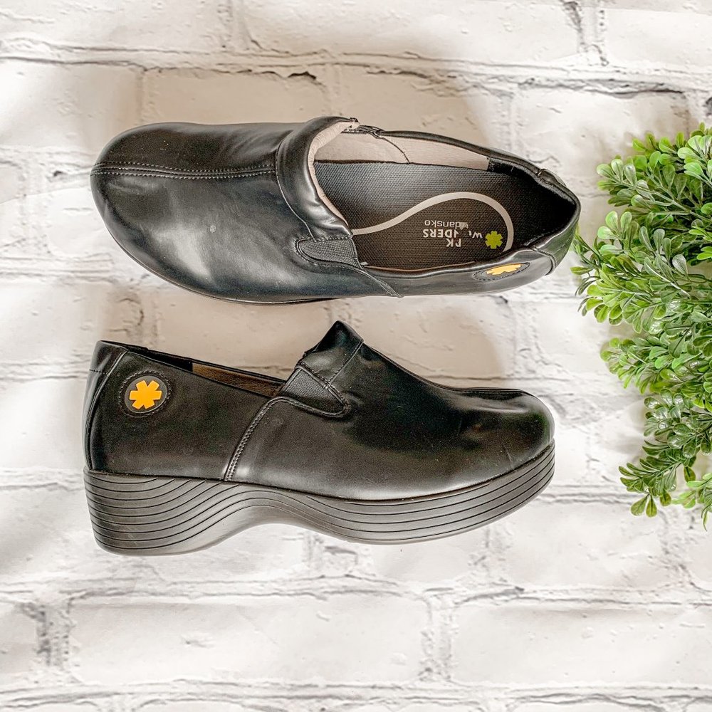 Dansko Work Wonders Clogs Black | Size 40